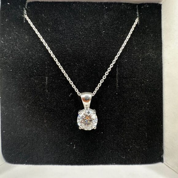NIB Verozi 2ct (8mm) Moissanite stone solitaire necklace in sterling silver! - Picture 14 of 14